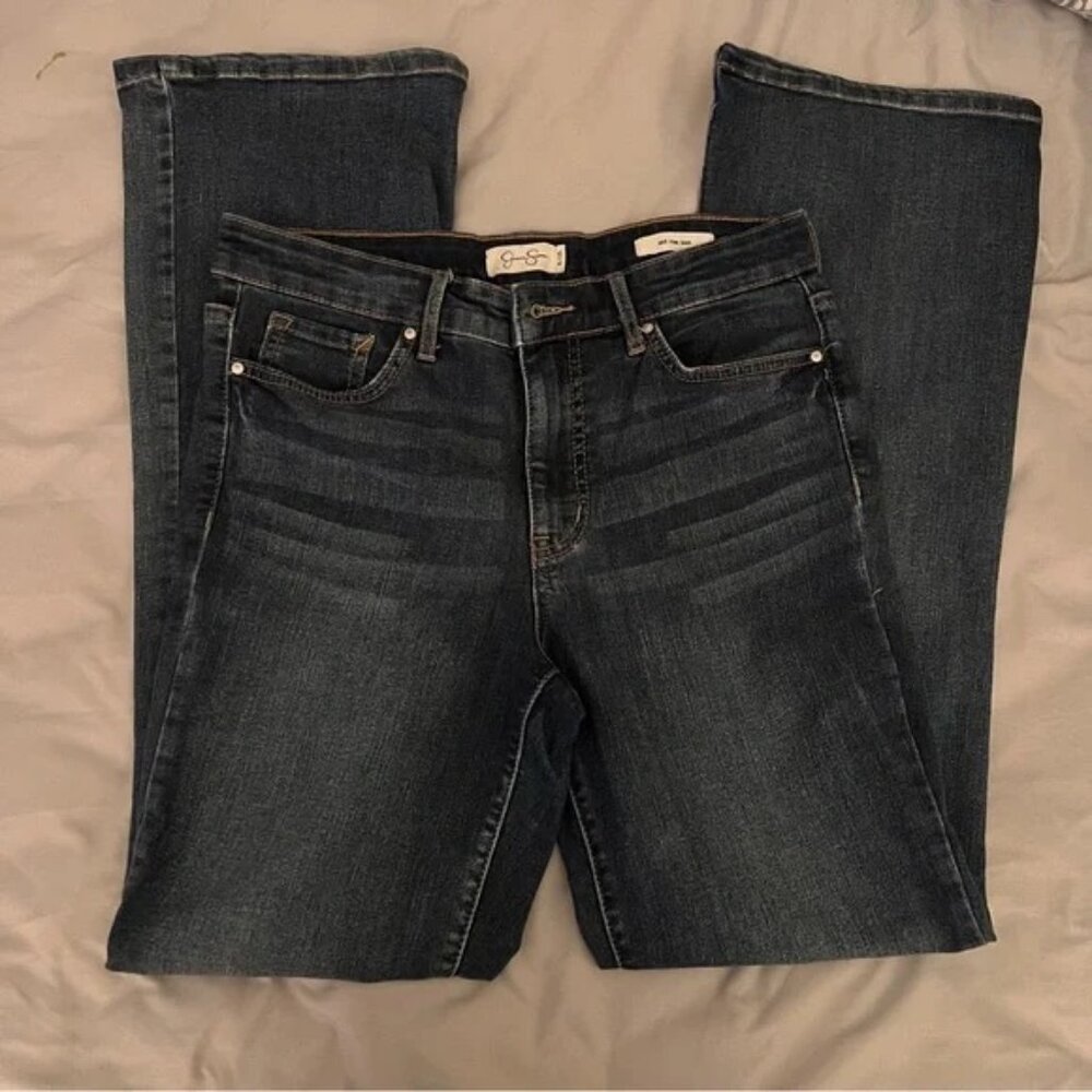 Jessica Simpson’s women’s mid rise jeans